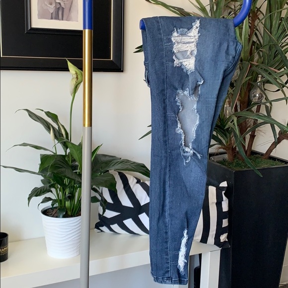 Ripped jeans - Picture 3 of 3